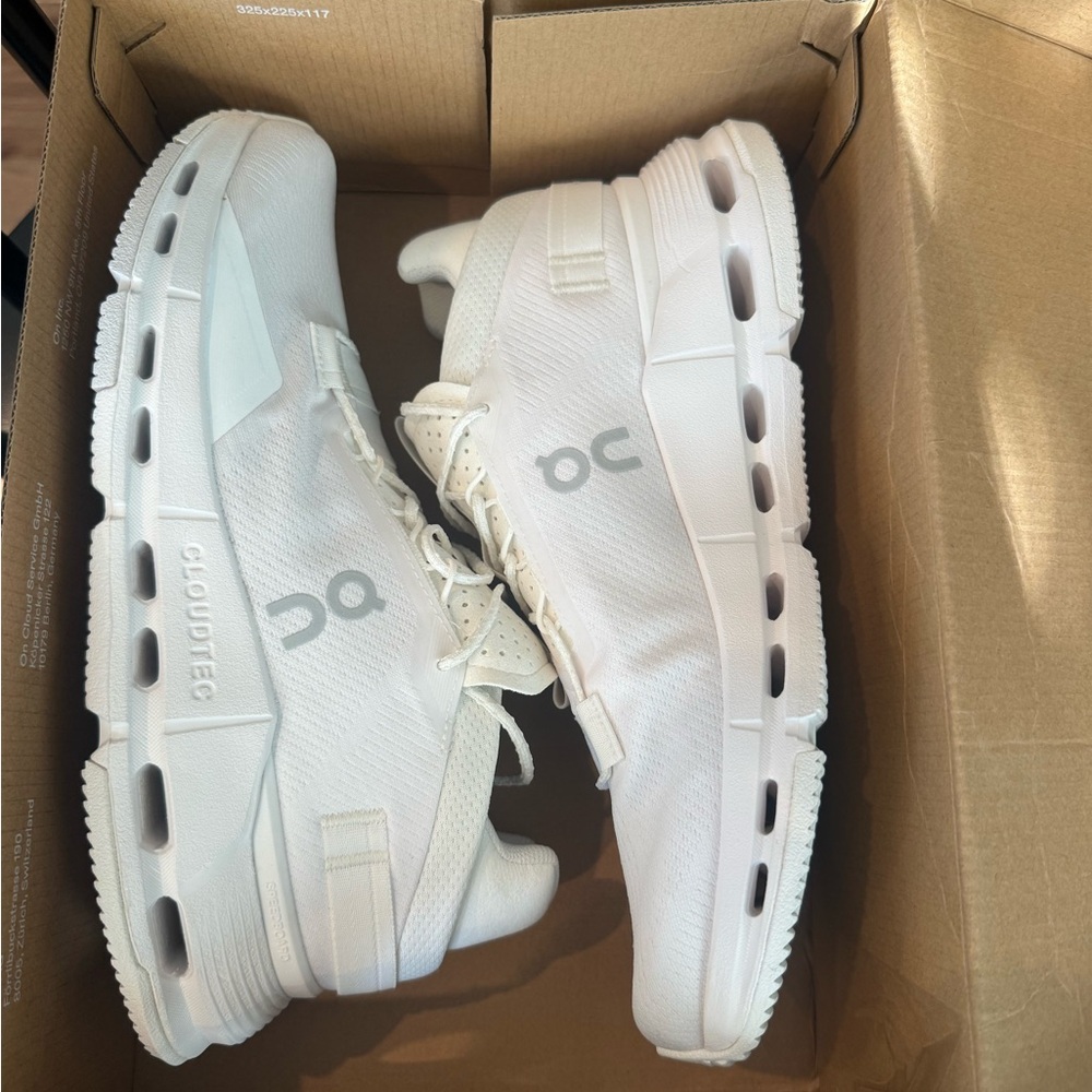 On Cloud Cloudnova 2 White Running Sneakers